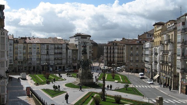 Plaza de la Virgen Blanca